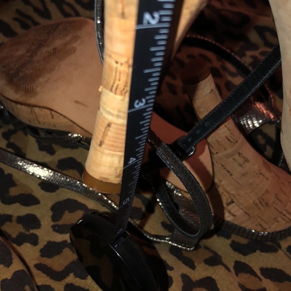 Anne Klein size 10 silver Metallic ankle wrap heel small platform at toe - Picture 11 of 16